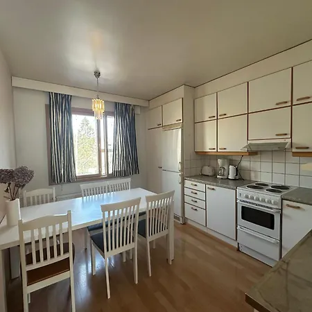 Spacious 2 Bedroom 75 Sqm Kannelmki Apartment *