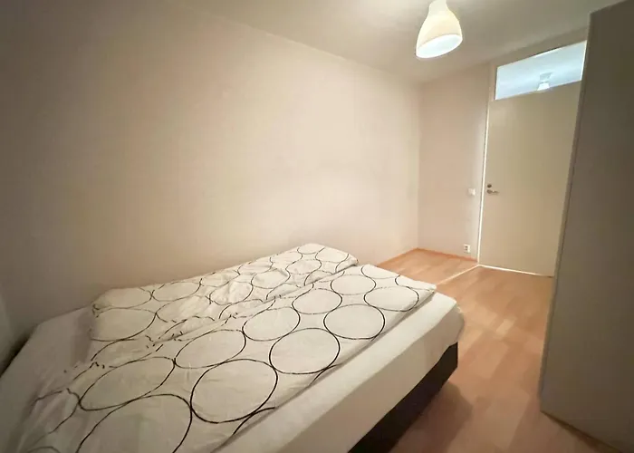 Apartment Spacious 2 Bedroom 75 Sqm Kannelmki *