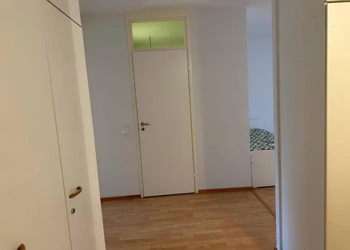 Spacious 2 Bedroom 75 Sqm Kannelmki شقة *